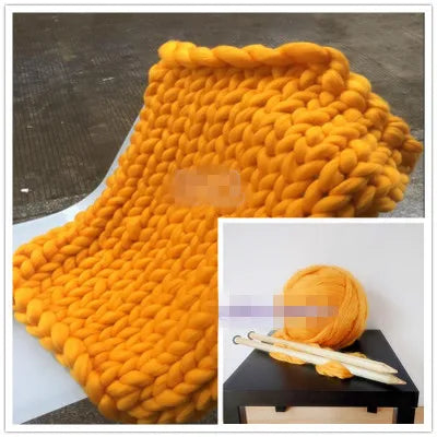 WarmNest – Handgefertigte, grob gestrickte Decke